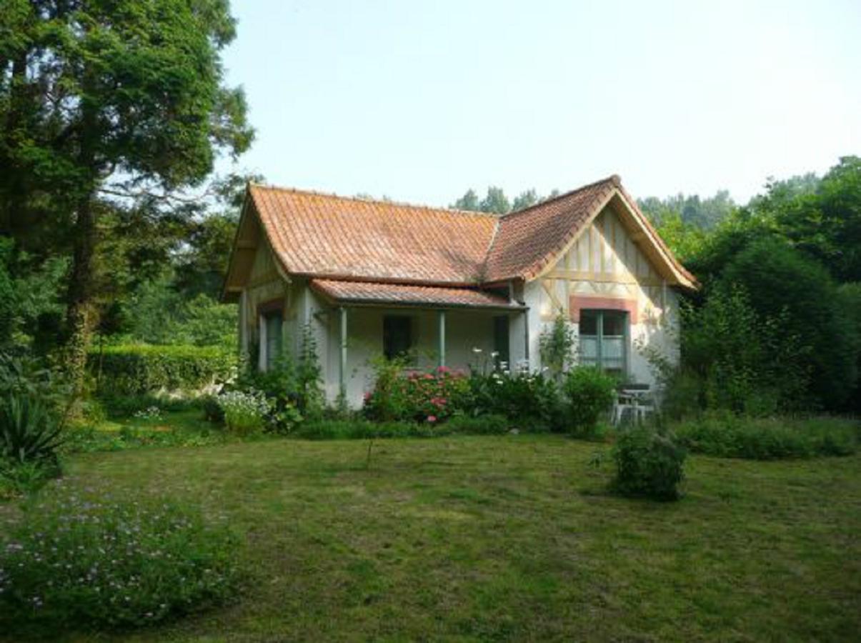 Bed and breakfast Manoir De Bois En Ardres Extérieur photo