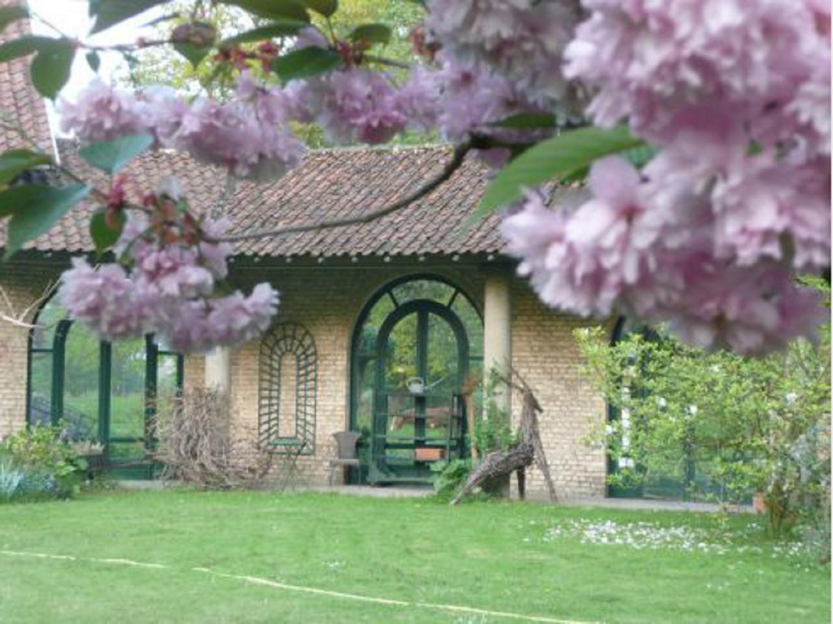 Bed and breakfast Manoir De Bois En Ardres Extérieur photo