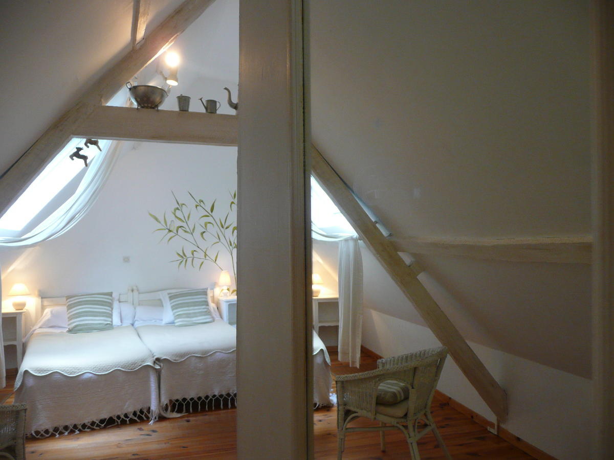 Bed and breakfast Manoir De Bois En Ardres Chambre photo
