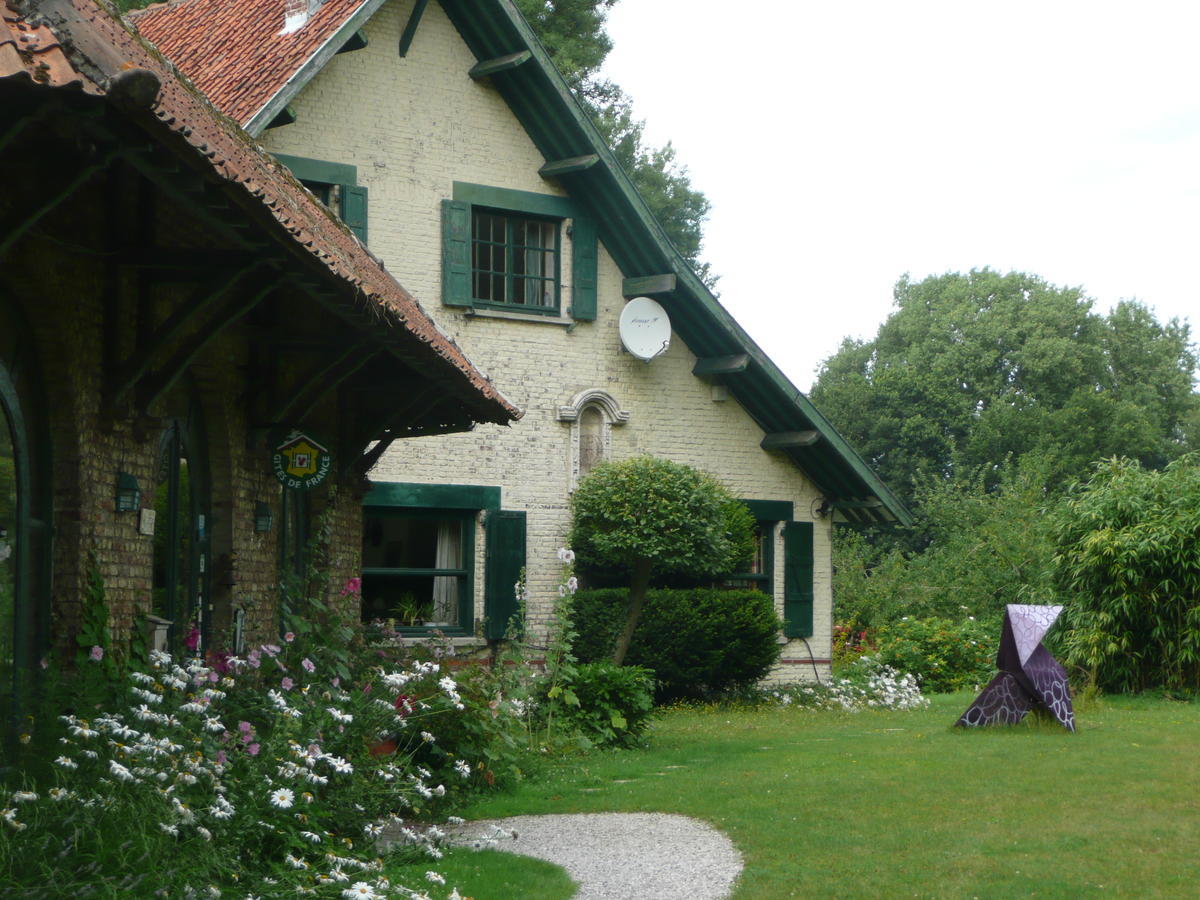 Bed and breakfast Manoir De Bois En Ardres Extérieur photo