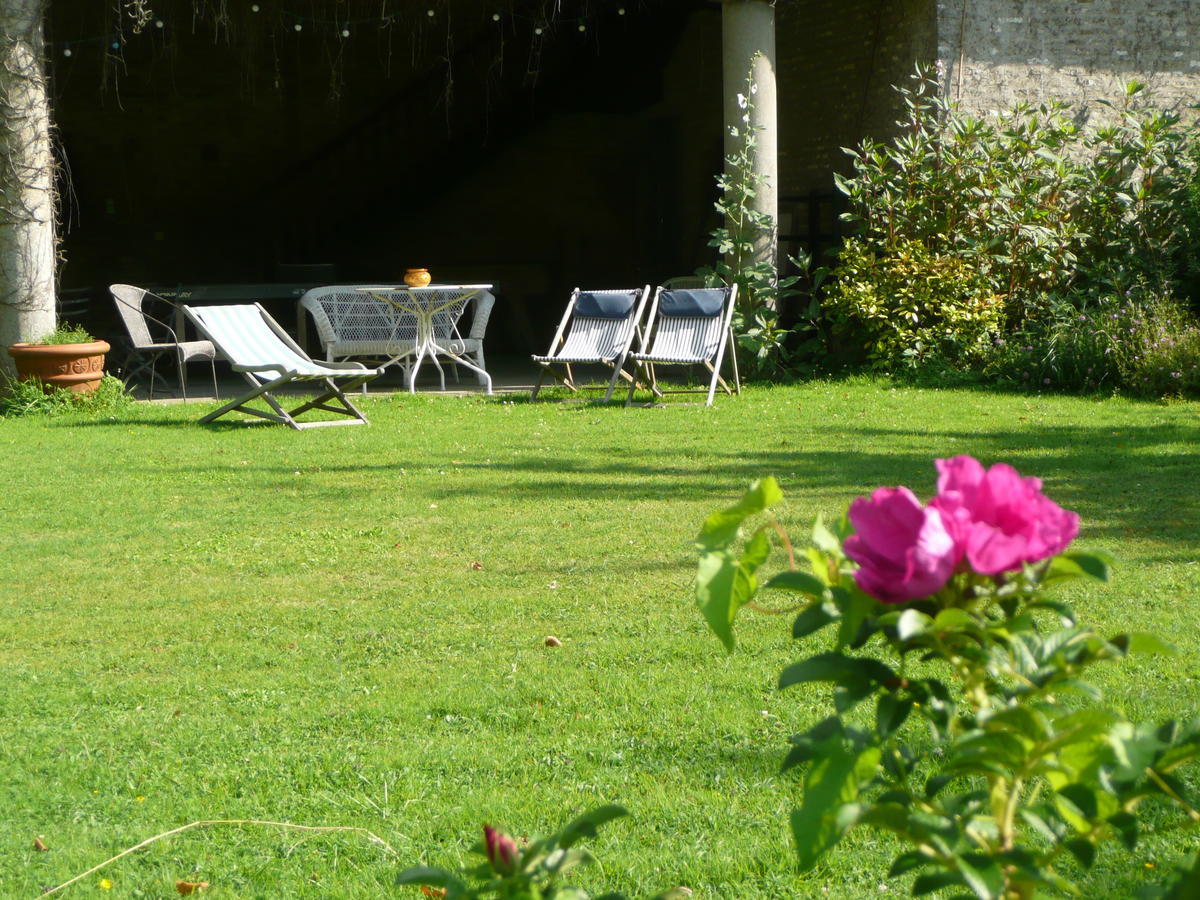 Bed and breakfast Manoir De Bois En Ardres Extérieur photo