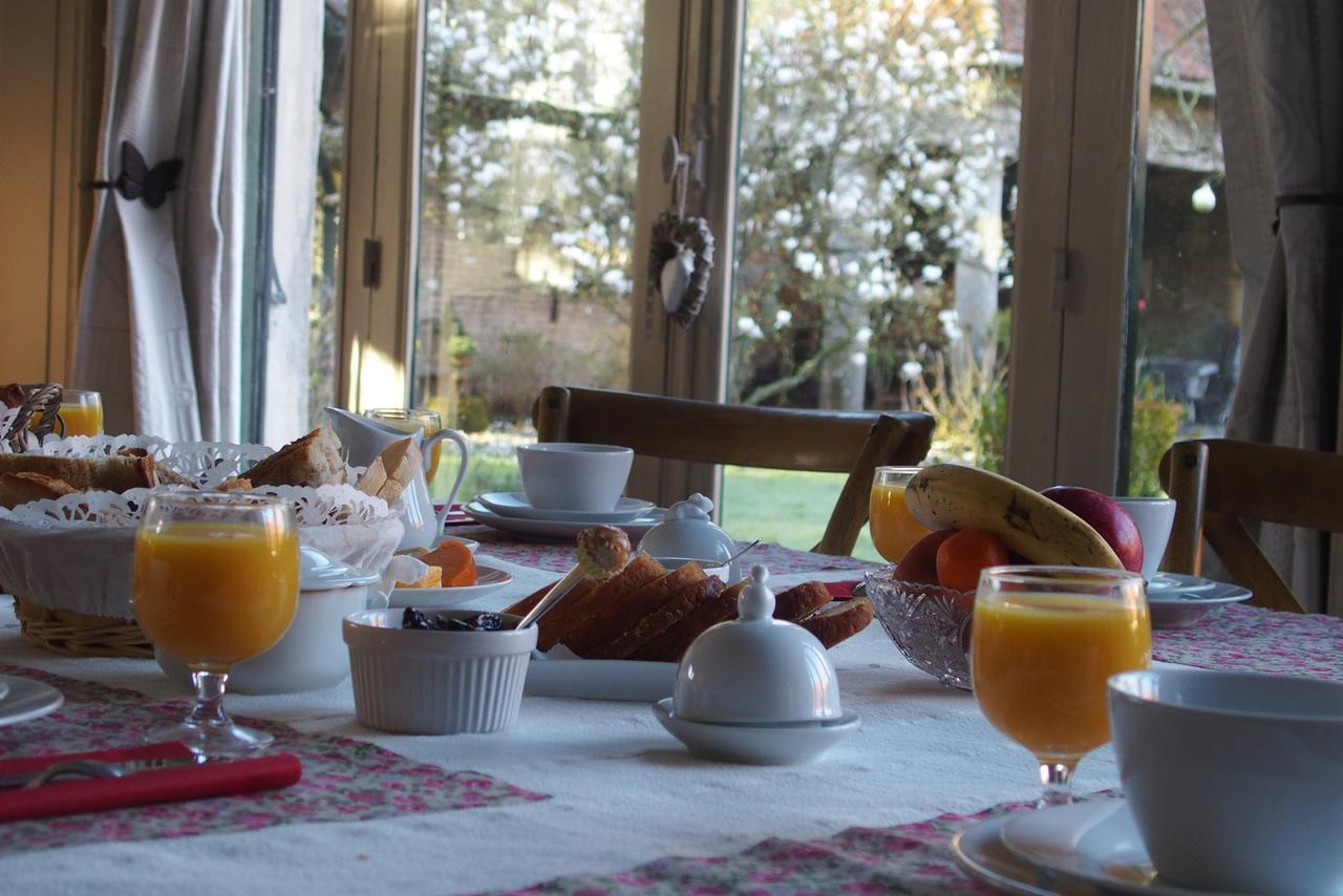 Bed and breakfast Manoir De Bois En Ardres Extérieur photo