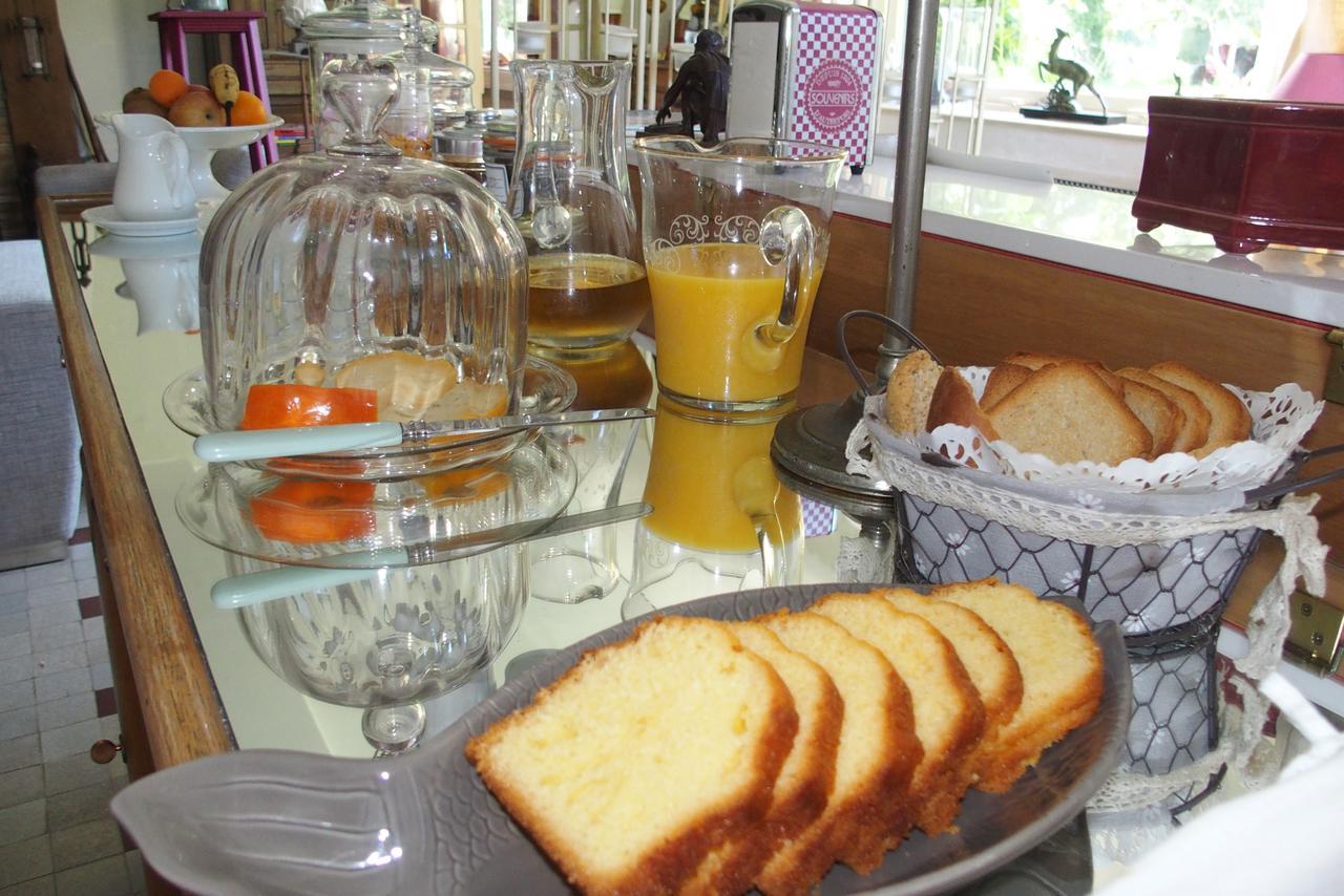 Bed and breakfast Manoir De Bois En Ardres Extérieur photo